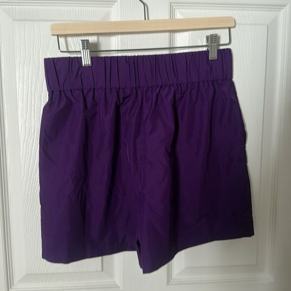 NWT EXPRESS Women's Deep Purple Shorts medium - Picture 5 of 7